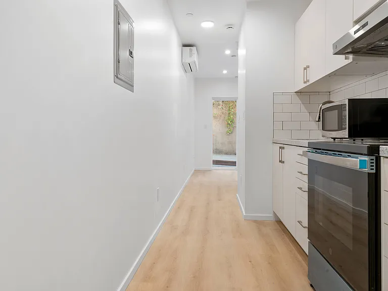 3334 San Bruno Ave #11 — Photo 6