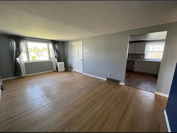 4th image of 101 Edgewood Ave Floor 2