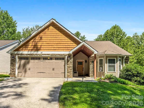 16 Jennlynn Dr, Arden, NC 28704
