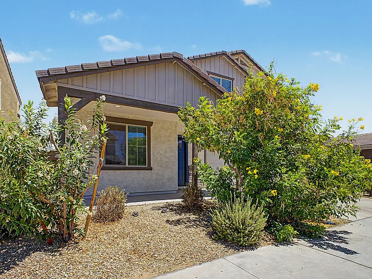 10984 W Pierce St — Photo 4