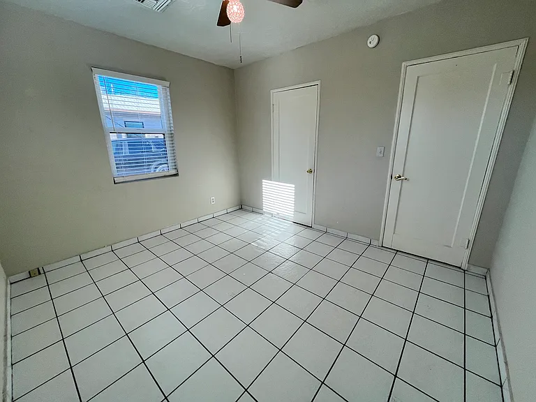 2722 E Water St #2730 — Photo 9