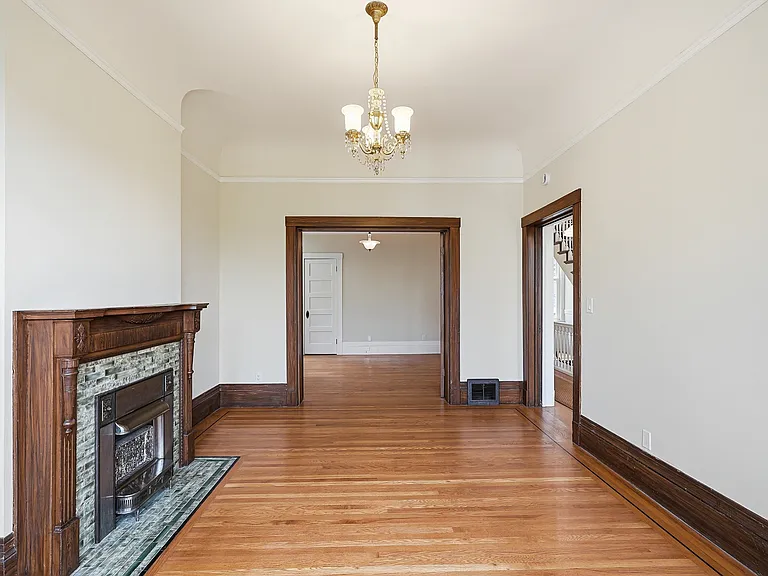 749 Clayton St #747 — Photo 5