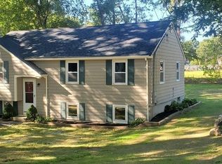 61 Laurel Ln, Bellingham, MA 02019