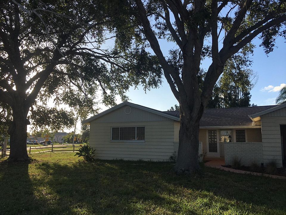 1st image of 1065 N Montego Bay Dr