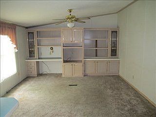 5th image of 121 Brush Arbor Ct