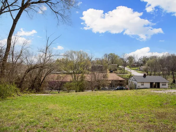 219 W Maddux Street, Branson, MO 65616