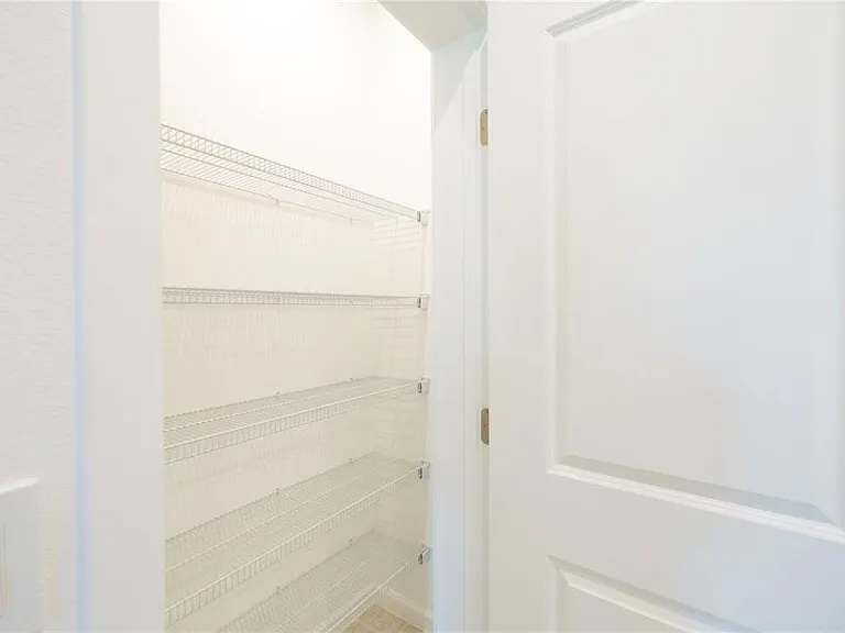 104 Royal Ranch Rd — Photo 37