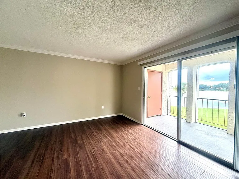 534 Orange Dr #27 — Photo 12