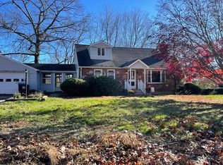 851 Oxford St S, Auburn, MA 01501