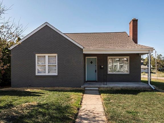 3rd image of 2663 Thorndale Ave