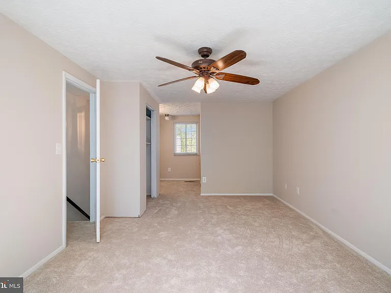 1103 Burwick Dr — Photo 28