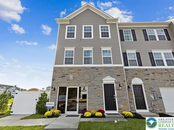 8331 Alexander Ct, Upper Macungie Township, PA 18031