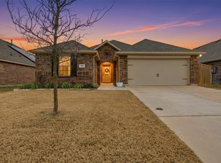 705 Range Dr, Princeton, TX 75407