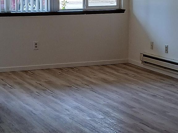 5th image of 1319 Glen Mary Dr SE APT A