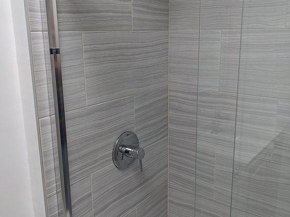 4th image of 510 Talbert St #6