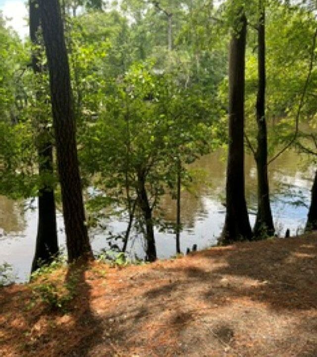 1st image of 13 Riverview Drive