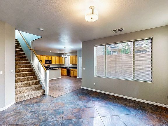5th image of 9497 Diamond Willow Ct