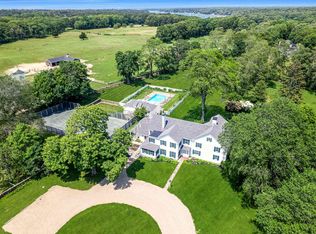 31 Lamberts Cove Rd, Tisbury, MA 02568