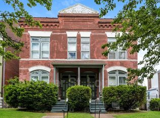 2821 Henrietta Pl #A, Saint Louis, MO 63104