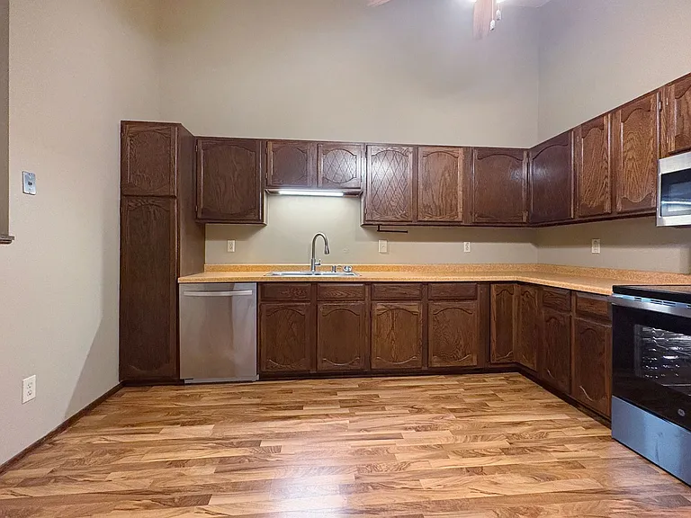 7680 Silver Lake Rd #7680 — Photo 7