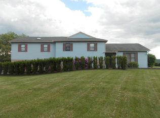 24 Calvary Ln, Danville, PA 17821