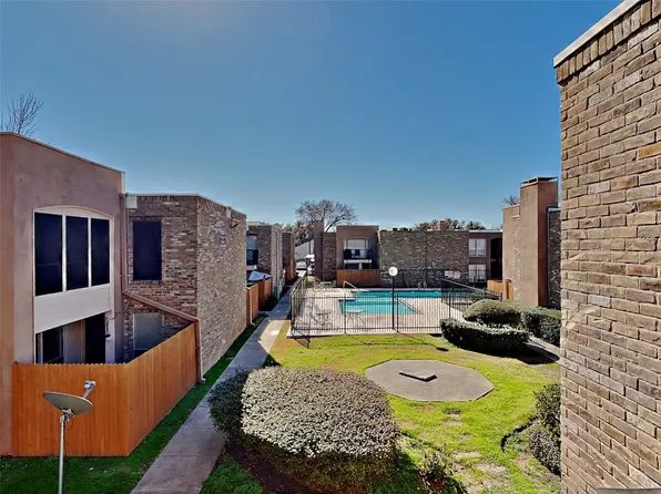 5634 Boca Raton Blvd APT 210, Fort Worth, TX 76112