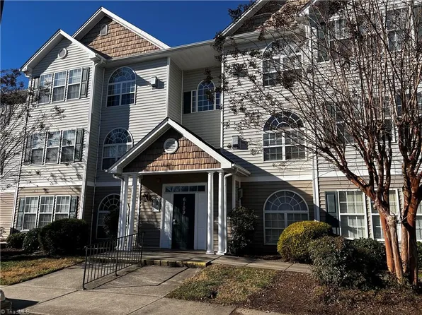 6109 Hedgecock Cir #3B, High Point, NC 27265