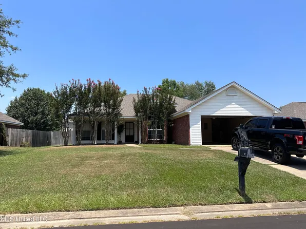 223 Creek Dr, Brandon, MS 39047