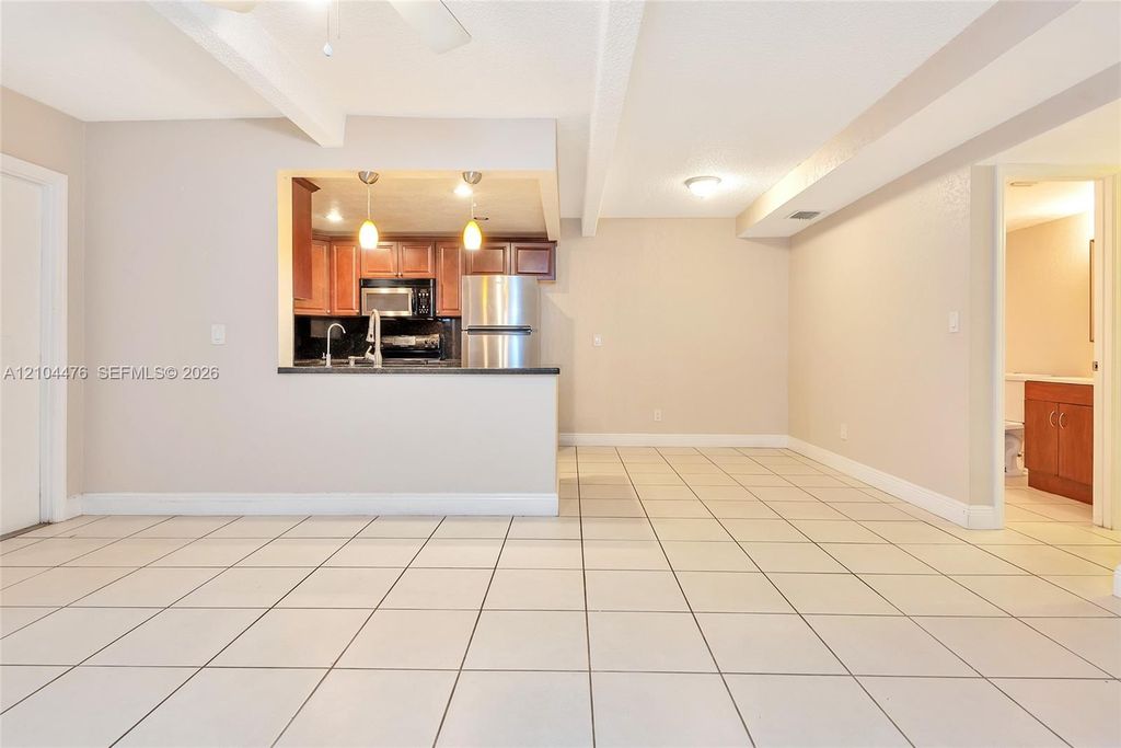 1205 S Flagler Ave APT 403, photo 5