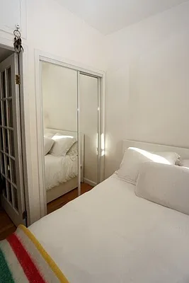 Rented by Universal Realty Group | media 4