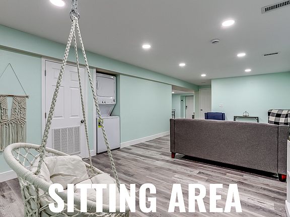 5th image of 15054 E Dartmouth Ave #3