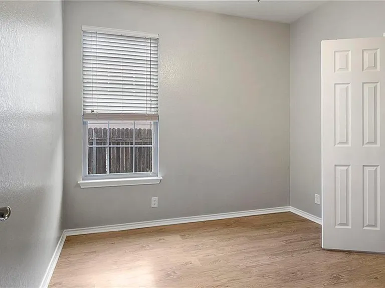 534 Apricot Dr — Photo 21