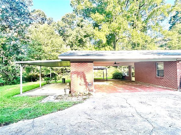 5th image of 136 Pearce Rd