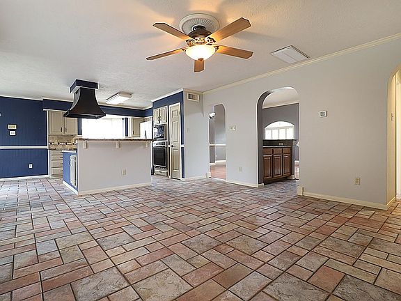 5th image of 3510 Cypressdale Dr