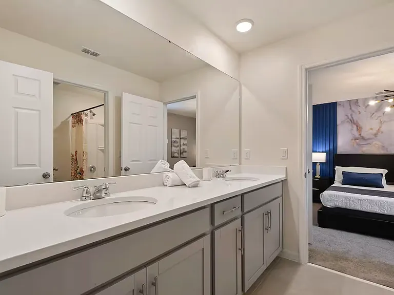 8927 Coconut Breeze Dr — Photo 21