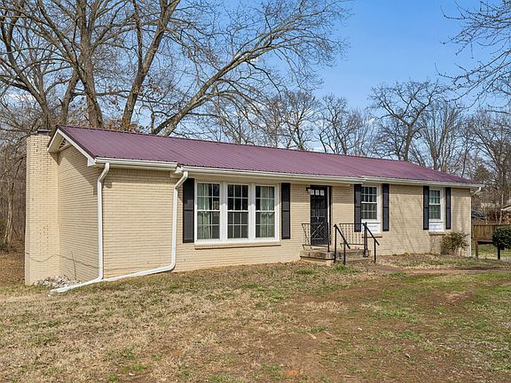 3rd image of 205 Shiloh Rd