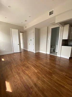 Rented by The Brokerage Group LLC | media 52