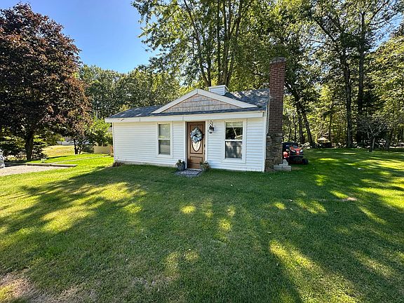 5th image of 1262 Sanford Road