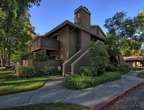5438 Makati Cir Photo 1