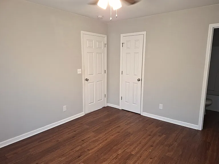 2043 Leota St — Photo 14