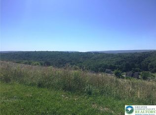 12 Robert Henry Cir, Lehighton, PA 18235