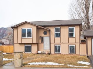 402 Porphyry Rd, Gypsum, CO 81637