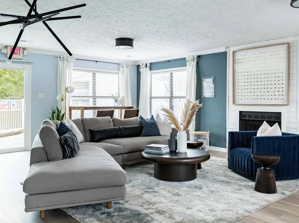 Lakehurst Apartments