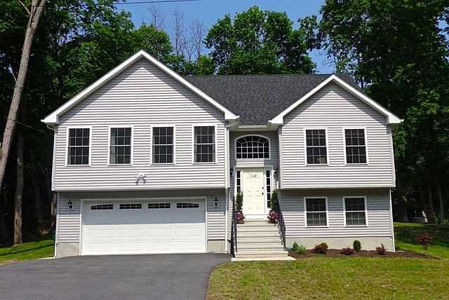 2nd image of 128 Depuyster Ave