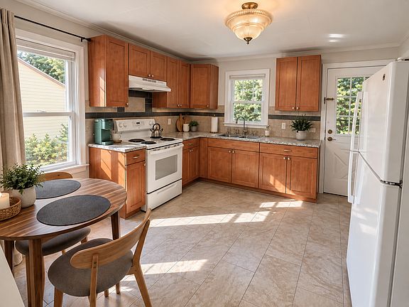5th image of 2 Cardinal Ln #A