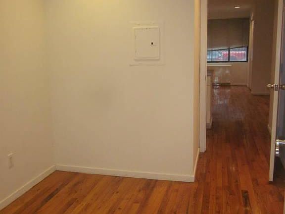 4th image of 238 E 77th St #1FRNT