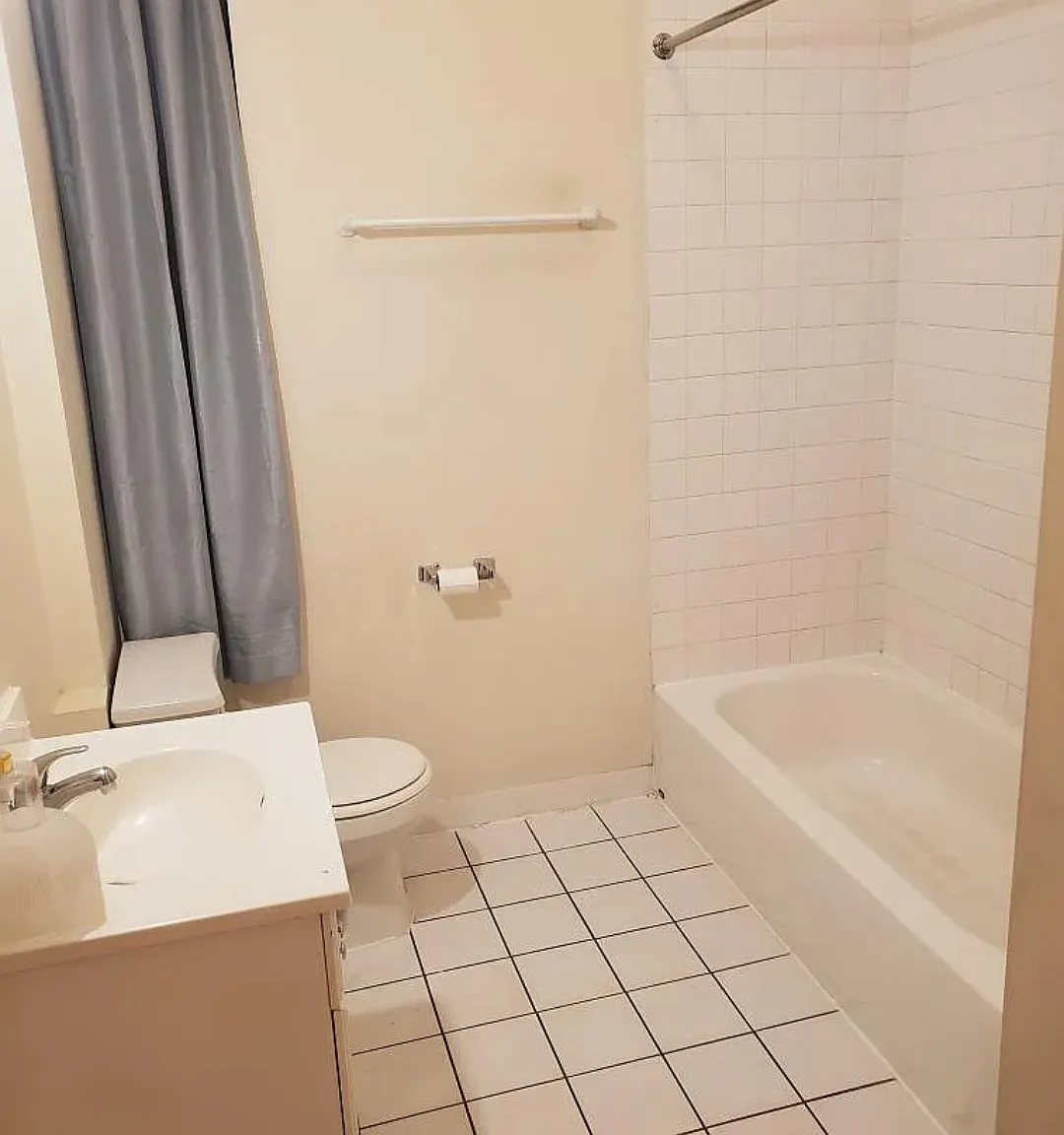1423 N Bosworth Ave — Photo 3