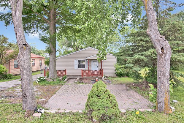 1st image of 4014 N Cass Ave