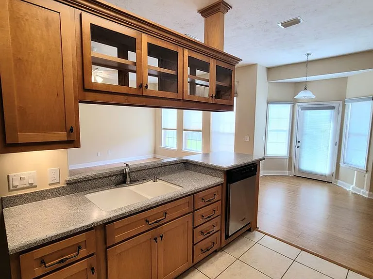 103 Parkview Ln — Photo 17