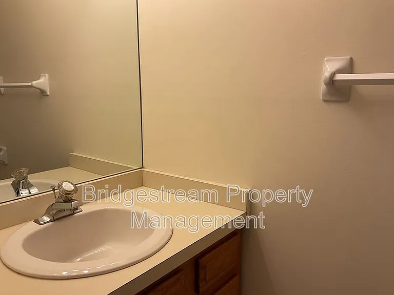 4579 Burchdale St — Photo 8